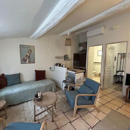 Appartement Dans Un Ancien Atelier De Potier à Saint-Quentin-la-Poterie Extérieur photo
